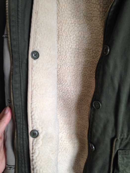 Khakifarbener Parka von Zara