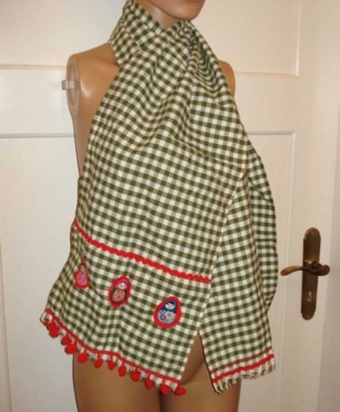 Dawanda Handmade Unikat Retro Schal mit Matruschka kariert Bommeln