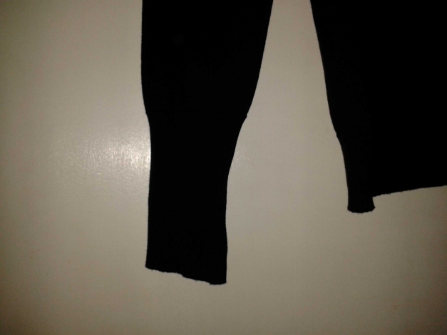 Schwarzer Pulli von Esprit edc mit Wickeloptik