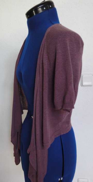 Lila Kurzbolero von Mango 