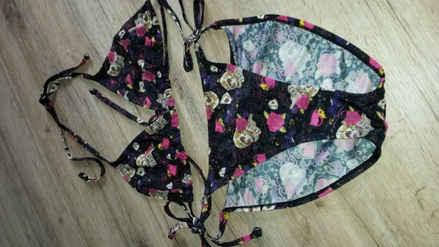 3 teile Bikini mit Shorts und Höschen!