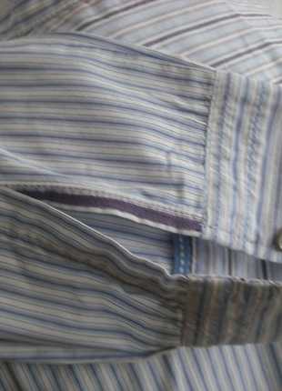 Streifenbluse im Mustermix und Rüschen