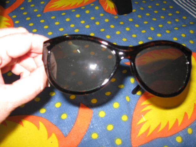 *** Einfache Sonnenbrille ***