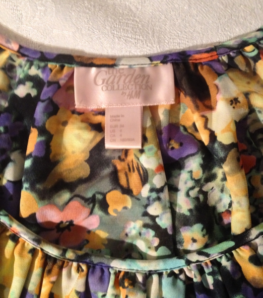 Luftiges Oberteil mit Blümchenmuster von H&M