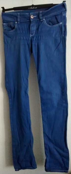 H&M Jeans Skinny Jeans Röhrenhose W29 W28 L34 5 pocket Röhrenjeans blau Farbe