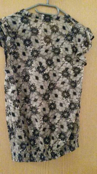 Leichte Bluse mit Blumenmotiv Gr.38