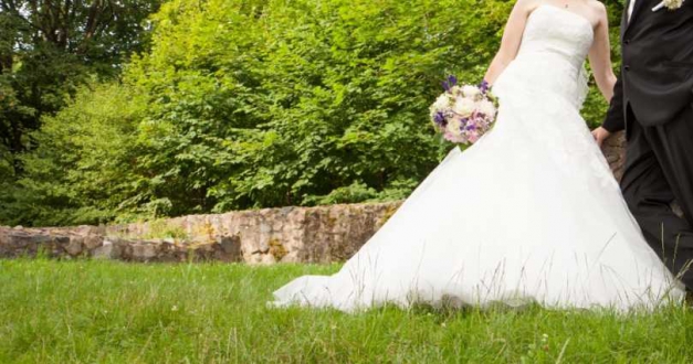 La Sposa Brautkleid aus Tüll & Spitze Gr 38