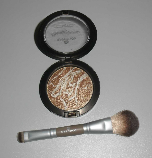 essence Bronzer & Pinsel Set *Creamylicious & Wildcraft* 
