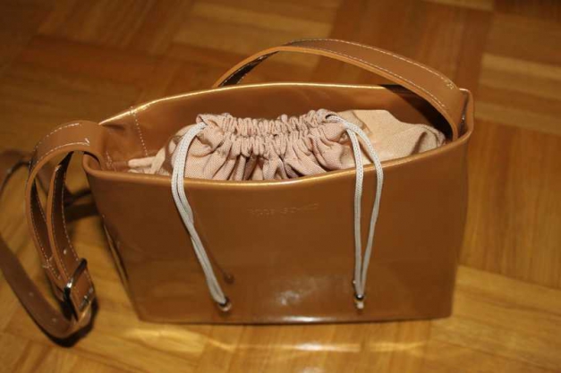 Goldene Tasche Bodenschatz Lackleder