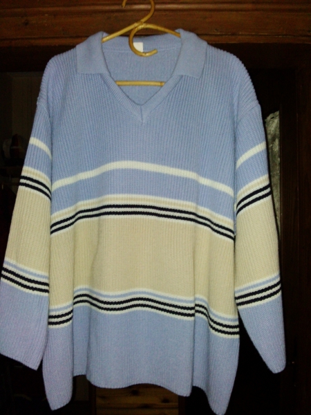 Pullover mit V-Ausschnitt und Kragen