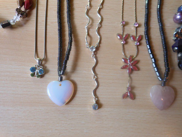 verschiedene Ketten, auch einzelnd zu verkaufen