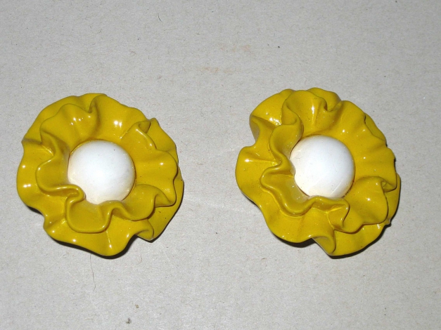 vintage Ohrclips 60er Blumen gelb Ohrringe MOD retro