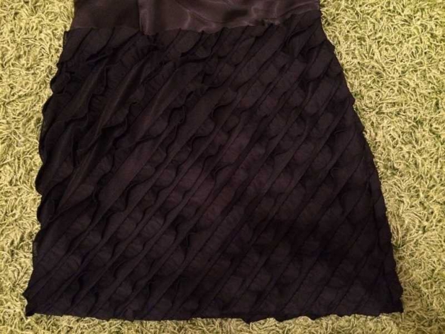 schwarzes süßes Minikleid orsay