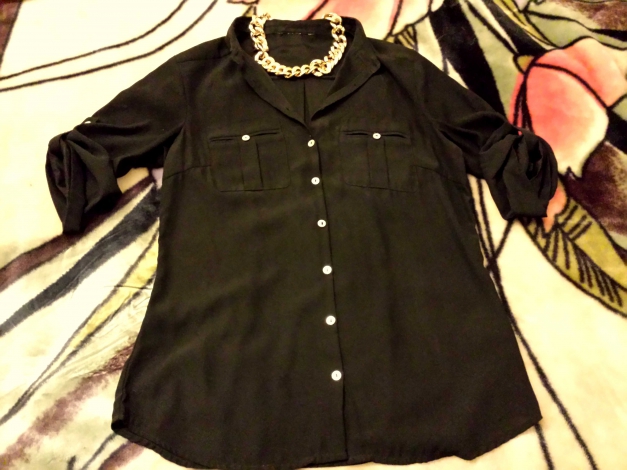 Schwarze transparente Bluse