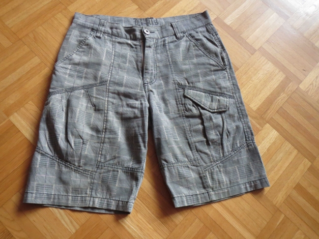 Bermuda Hose,Neuwertig,Gr.30