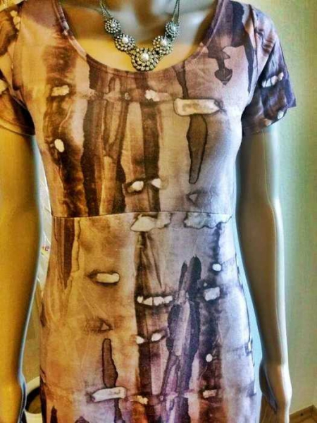 Schöne Vintage Kleid in Design Muster / CLOTHES C