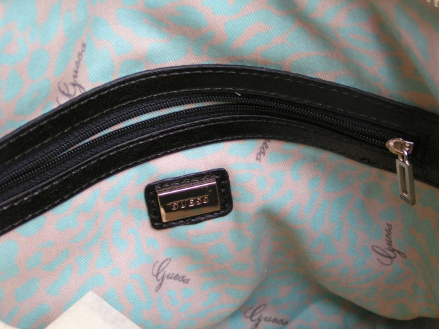 Guess Medium Traum Tasche Handtasche Umhängetasche schwarz NEU 159,-€