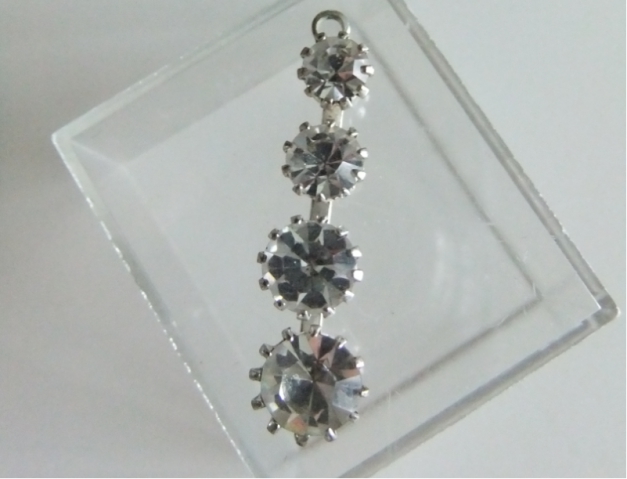 Eleganter Strass Anhänger Silber Ohring 