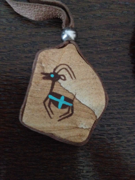 interessante Kette mit Anhänger 