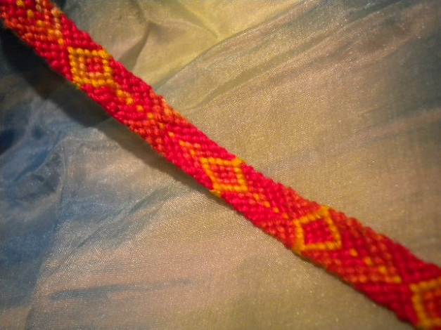 Armband | Freundschaftsarmband rot-orange-gelb