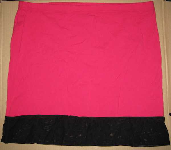 ASOS – Minirock mit Netzsaum - pink-schwarz