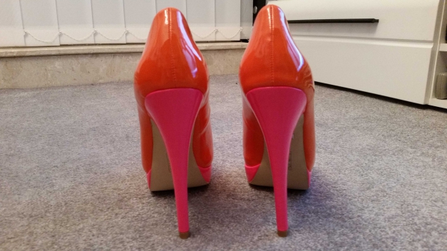  Orangene Pinke Buffalo Peeptoes