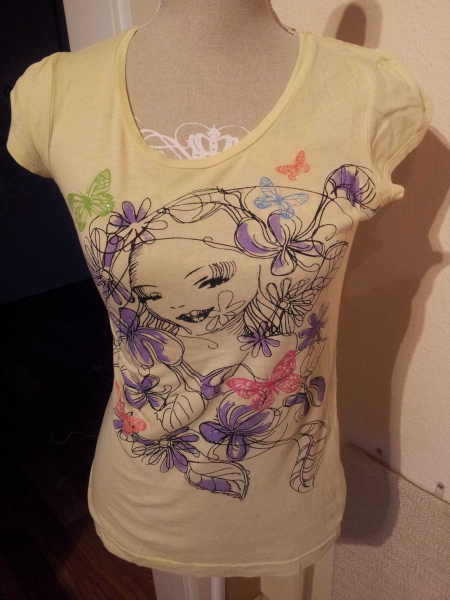 buntes süßes shirt