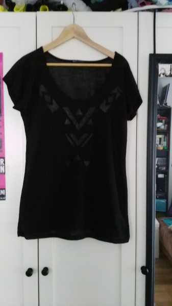 Schwarzes Transparentes Shirt mit Ethno Azteken-Muster