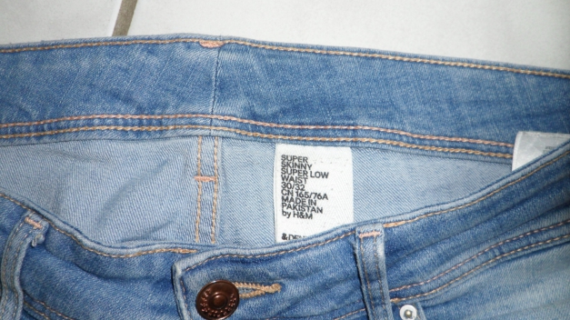 H & M - Stertchröhre - Röhrenjeans - 30/32 - Top - 