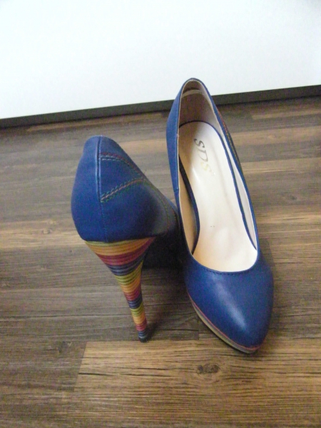 NEU HighHeels blue&rainbow NEU