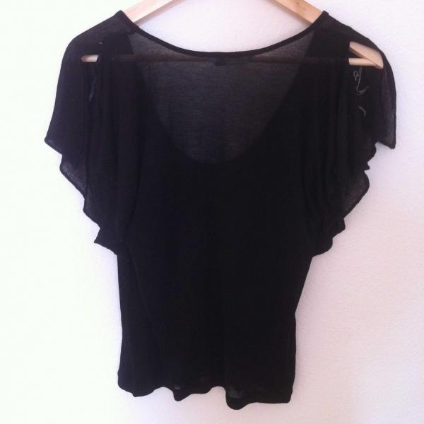 Schwarzes Top Stickerei Perlen Fledermausärmel