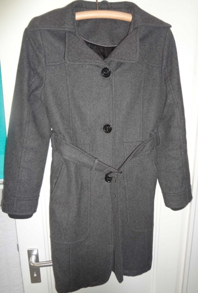 schicker grauer Wollmantel in M, Wintermantel, Winterjacke Herbstmantel Montego Trenchcoat
