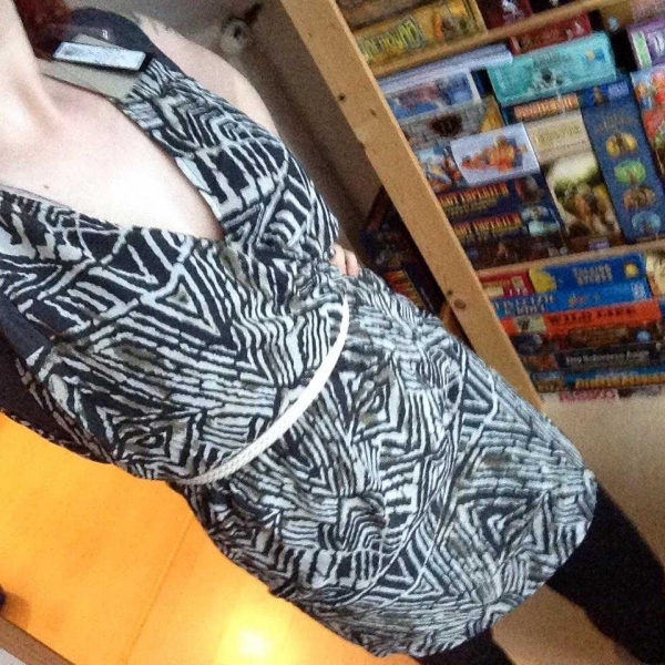 Neues Kleid von Vila, sehr hübsch