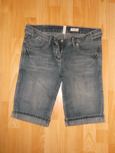 kurze Jeans