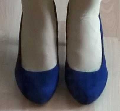 Dunkelblaue Pumps von Deichmann Gr. 40