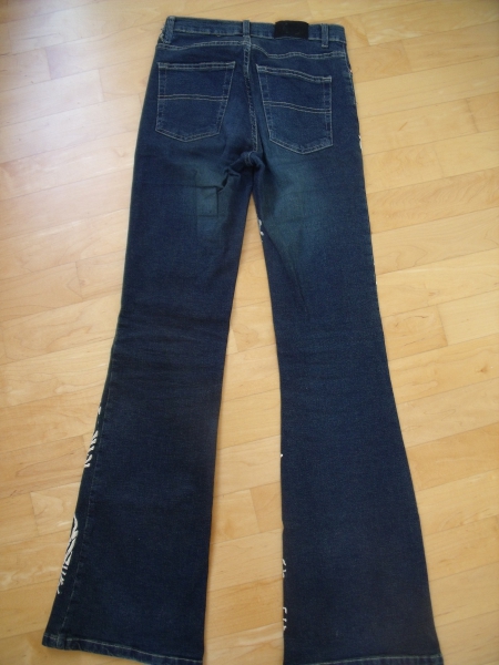 stylische Jeans mit Blumenmuster