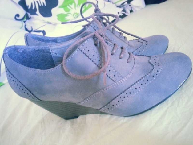 Graue Keilabsatzschuhe in 36