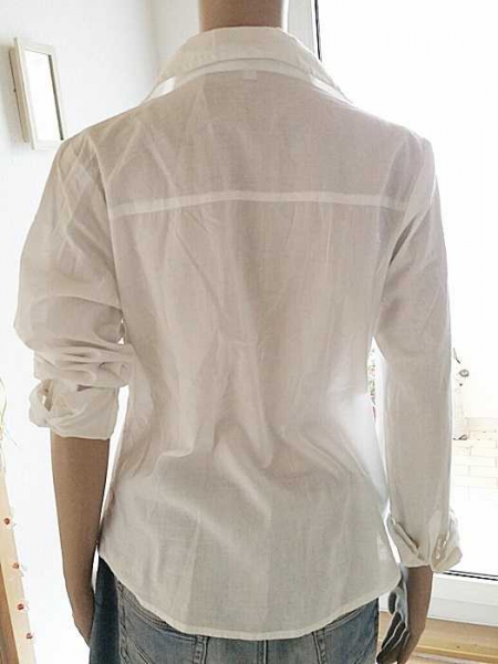 Süsse Bluse/Hemd mit gestickte Muster / Authentick Clothing COMPANY