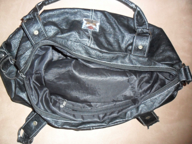 schwarze Handtasche