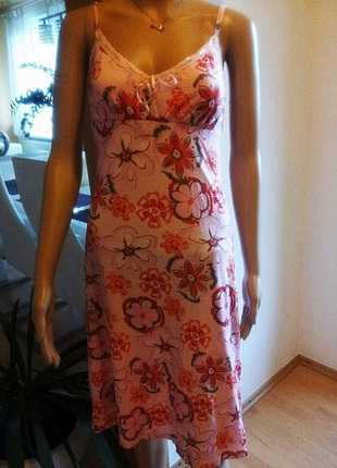 Schöne Romantik Sommer Kleid von Esprit