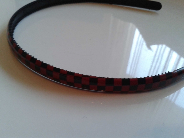 Rot / Schwarz karrierter Haarreif