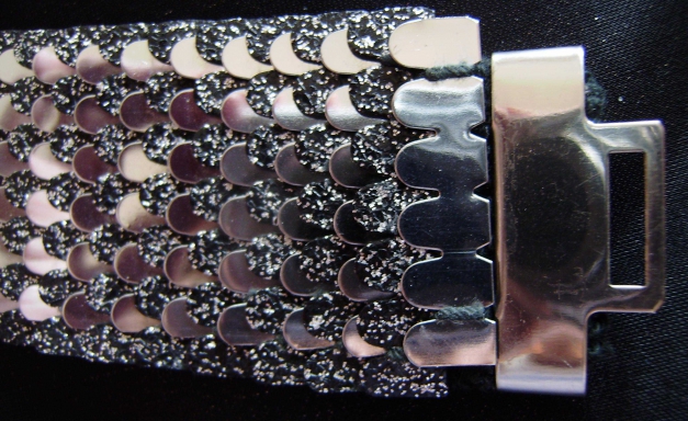 Paillettengürtel stretch 70-90 cm in silber mit Schmetterling