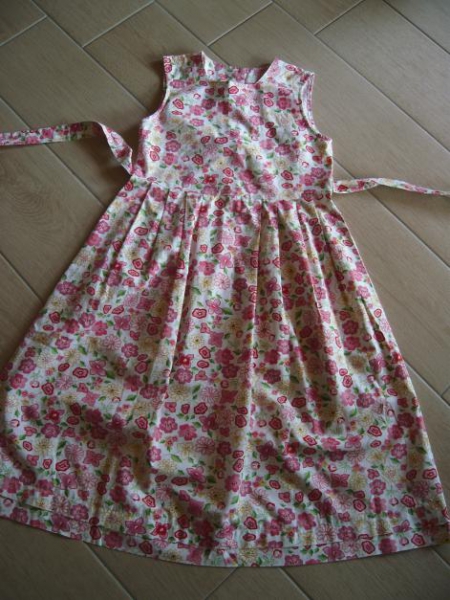 Geblümtes Trägerkleid von Whoopi