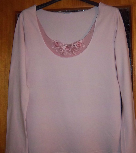 Schönes Shirt doppeloptik