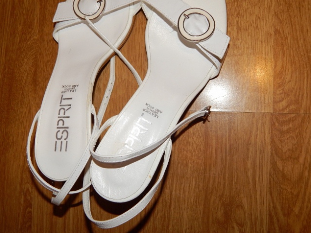 Esprit tolle Sandaletten weiss Gr. 39 Neu