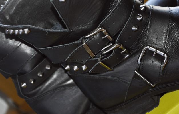  River Island Hipster Blogger Biker Boots Stiefel m. Nieten u. Schnalle schwarz Gr. 38