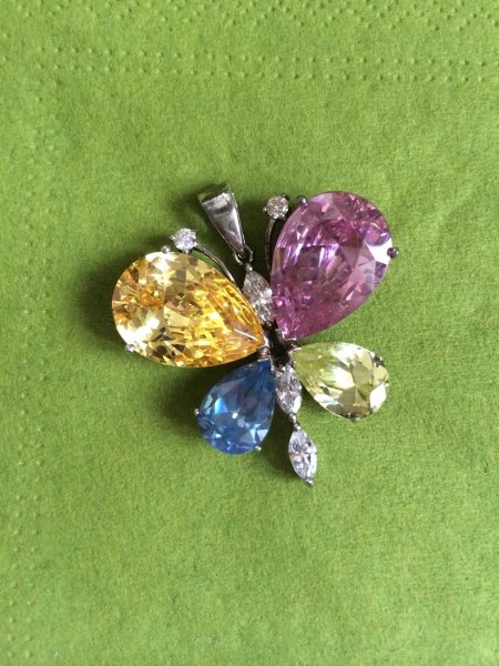Anhänger Schmetterling groß Steine gelb rosa blau grün Kette Sommer Glitzer