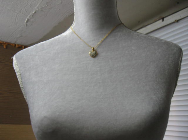 ***  NEUE Kette mit Herzanhänger ***