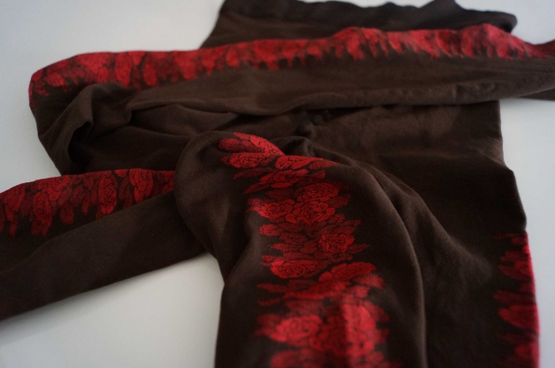 Strümpfe mit Blumen Seitenmuster S M 36 / 38 evtl. L