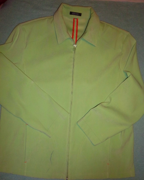 Schöne Neuwertige Jacke